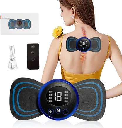 Mini masajeador EMS con accesorios y ejemplo de colocación sobre la espalda.
